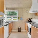 別荘 Four-bedroom In