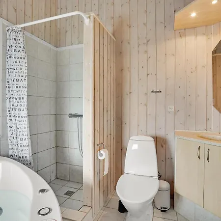 Four-bedroom In Aabenraa