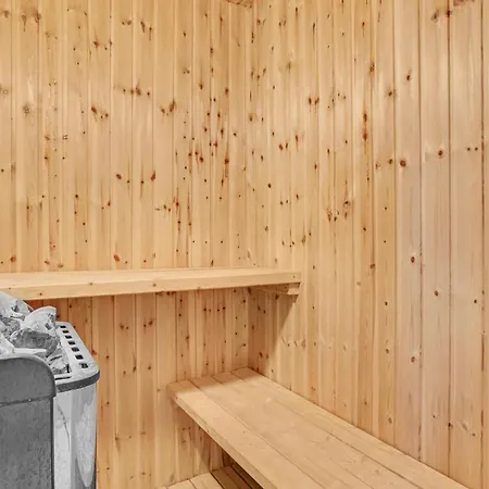 Four-bedroom In Nyaraló