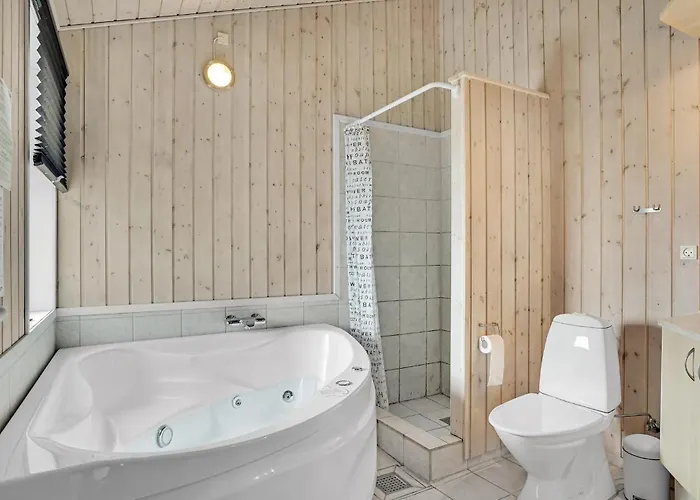 Four-bedroom In Ferienhaus