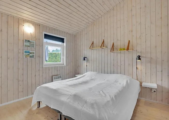 Ferienhaus Four-bedroom In *