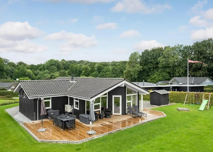 Four-bedroom In Ferienhaus *